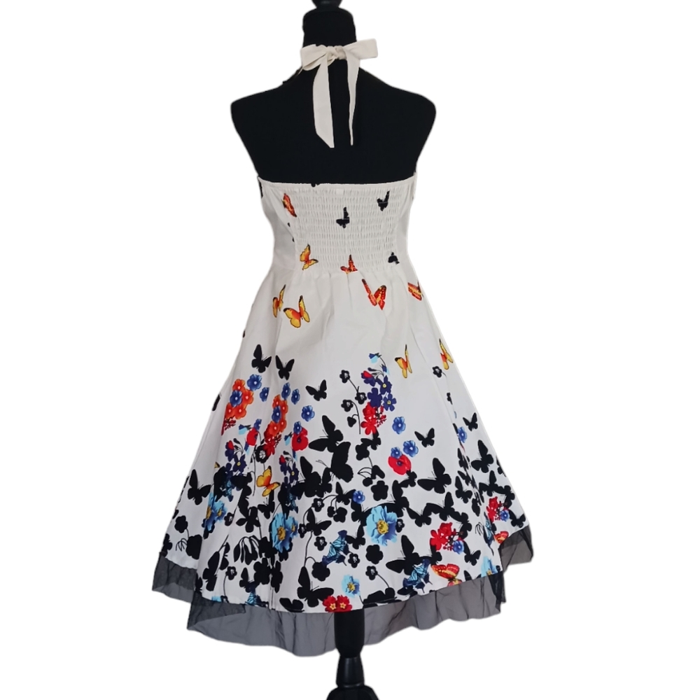 Rockabilly vintage vibes princess dress with a full skirt halter - Picture 2 of 6